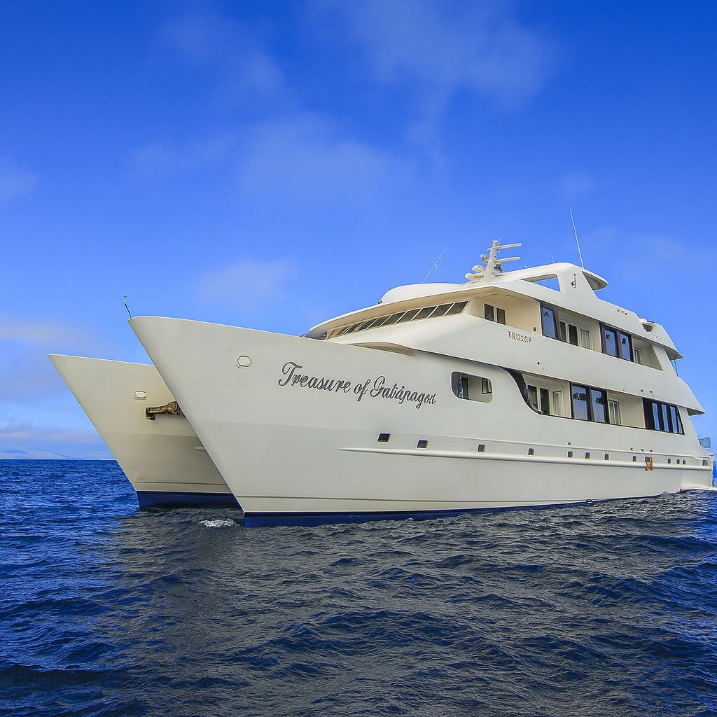 Treasure of Galapagos Cruise: Luxury Private Balcony Excellence